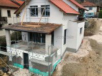 Eladó családi ház, Ürömön 239.9 M Ft, 4 szobás