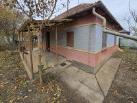 Eladó családi ház, Felsőpakonyban, Kun utcában 49.9 M Ft