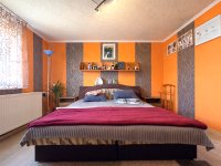 Eladó családi ház, Kiskunlacházán 100 M Ft, 3+2 szobás