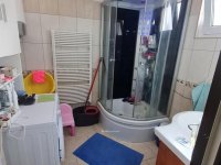 Eladó családi ház, Pécsett 84.9 M Ft, 4 szobás