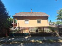 Eladó családi ház, Gödön 109.9 M Ft, 4 szobás