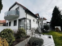 Eladó családi ház, Biatorbágyon 297 M Ft, 6 szobás