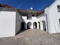 Kiadó téglalakás, albérlet, Hegykőn 1000 E Ft / hó, 10 szobás