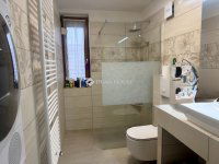 Eladó téglalakás, Dunakeszin 83.9 M Ft, 4 szobás