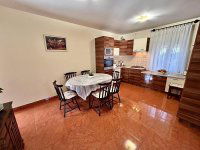 Eladó családi ház, Vácon 145 M Ft, 4 szobás