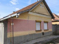 Eladó családi ház, Pitvaroson 4.5 M Ft, 3 szobás