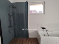 Eladó családi ház, Véménden 81.9 M Ft, 4 szobás