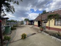 Eladó családi ház, Zsámbokon 32 M Ft, 2 szobás