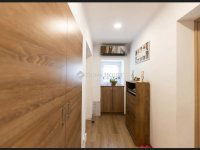 Eladó családi ház, Pécsett 96.5 M Ft, 3 szobás