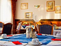 Eladó hotel, Győrött 1490 M Ft / költözzbe.hu