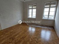 Eladó téglalakás, Baján 32.99 M Ft, 2 szobás