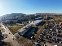 Eladó üzlethelyiség