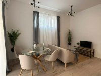 Eladó téglalakás, Pécsett 82.9 M Ft, 3 szobás