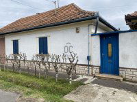 Eladó családi ház, Cegléden 28 M Ft, 2 szobás