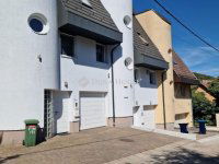 Kiadó sorház, albérlet