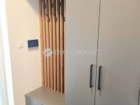 Eladó téglalakás, Pécsett 190 M Ft, 4 szobás