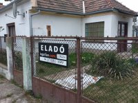 Eladó családi ház