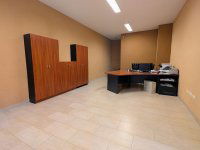 Eladó üzlethelyiség