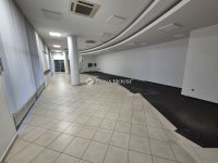 Kiadó üzlethelyiség, Tatabányán 1274 E Ft / hó