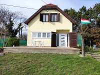Eladó nyaraló, Báron 19.9 M Ft, 3 szobás / költözzbe.hu