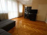 Kiadó téglalakás, albérlet, Pécsett, Kodály Zoltán utcában