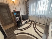 Eladó panellakás, Tatabányán 41.9 M Ft, 2+1 szobás