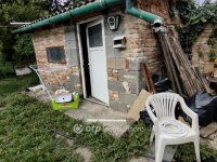 Eladó családi ház, Pécsett 25 M Ft, 1 szobás