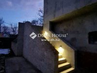 Eladó családi ház, III. kerületben 269.99 M Ft, 4 szobás