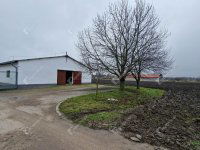 Kiadó ipari ingatlan, Komáromban 300 E Ft / hó