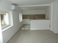 Eladó családi ház, Zalaszentgróton 35.9 M Ft, 2 szobás