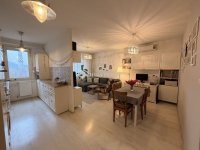 Eladó panellakás, III. kerületben 99.45 M Ft, 4 szobás