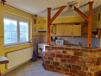 Eladó családi ház, Tapolcán 129 M Ft, 4 szobás