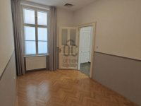 Eladó téglalakás, V. kerületben 368.808 M Ft, 4 szobás