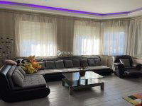 Eladó családi ház, XVIII. kerületben 185 M Ft, 8 szobás