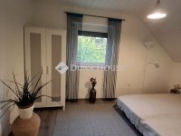 Eladó családi ház, Velencén 179 M Ft, 6 szobás