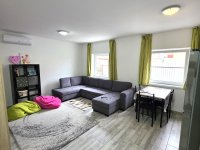 Eladó családi ház, Érden 184.9 M Ft, 4+9 szobás