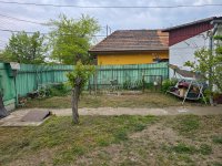 Eladó családi ház, Budapesten, XV. kerületben 65 M Ft