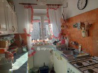 Eladó családi ház, Veszprémben 125 M Ft, 7 szobás