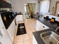 Eladó ikerház, Szigethalmon 60 M Ft, 5 szobás