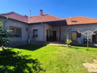 Eladó családi ház, Lakitelken 54.9 M Ft, 5 szobás