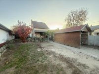 Eladó családi ház, Tiszakécskén 49.9 M Ft, 3 szobás