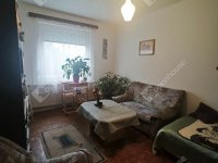 Eladó családi ház, Győrött 98.8 M Ft, 7 szobás