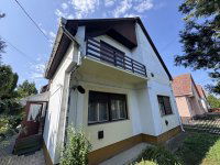 Eladó családi ház, Jászárokszálláson 125.9 M Ft, 5+3 szobás