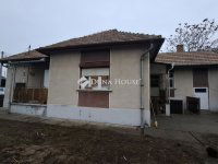 Eladó családi ház, Tápiószentmártonon 25 M Ft, 2 szobás