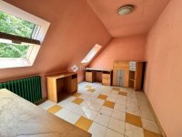 Eladó családi ház, Vácon 89.9 M Ft, 5 szobás