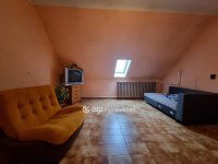 Eladó családi ház, Egyházaskeszőn 39.9 M Ft, 3+1 szobás