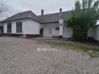Eladó családi ház, Kiskőrösön 27 M Ft, 4 szobás