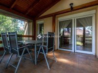 Eladó családi ház, XVI. kerületben 220 M Ft, 6 szobás