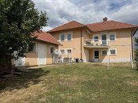 Eladó családi ház, Pécsett 115 M Ft, 4 szobás