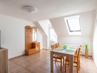 Eladó családi ház, Sümegen 74.9 M Ft, 5+2 szobás